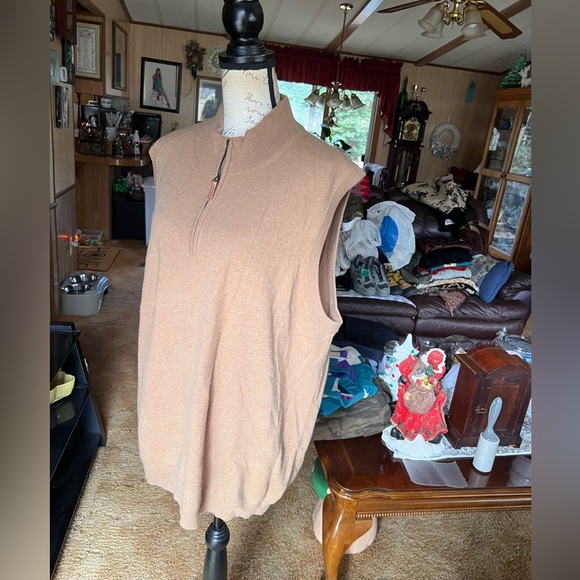 Men’s John W. Nordstrom 100% Cashmere tan half zip sweater vest. - Picture 8 of 16